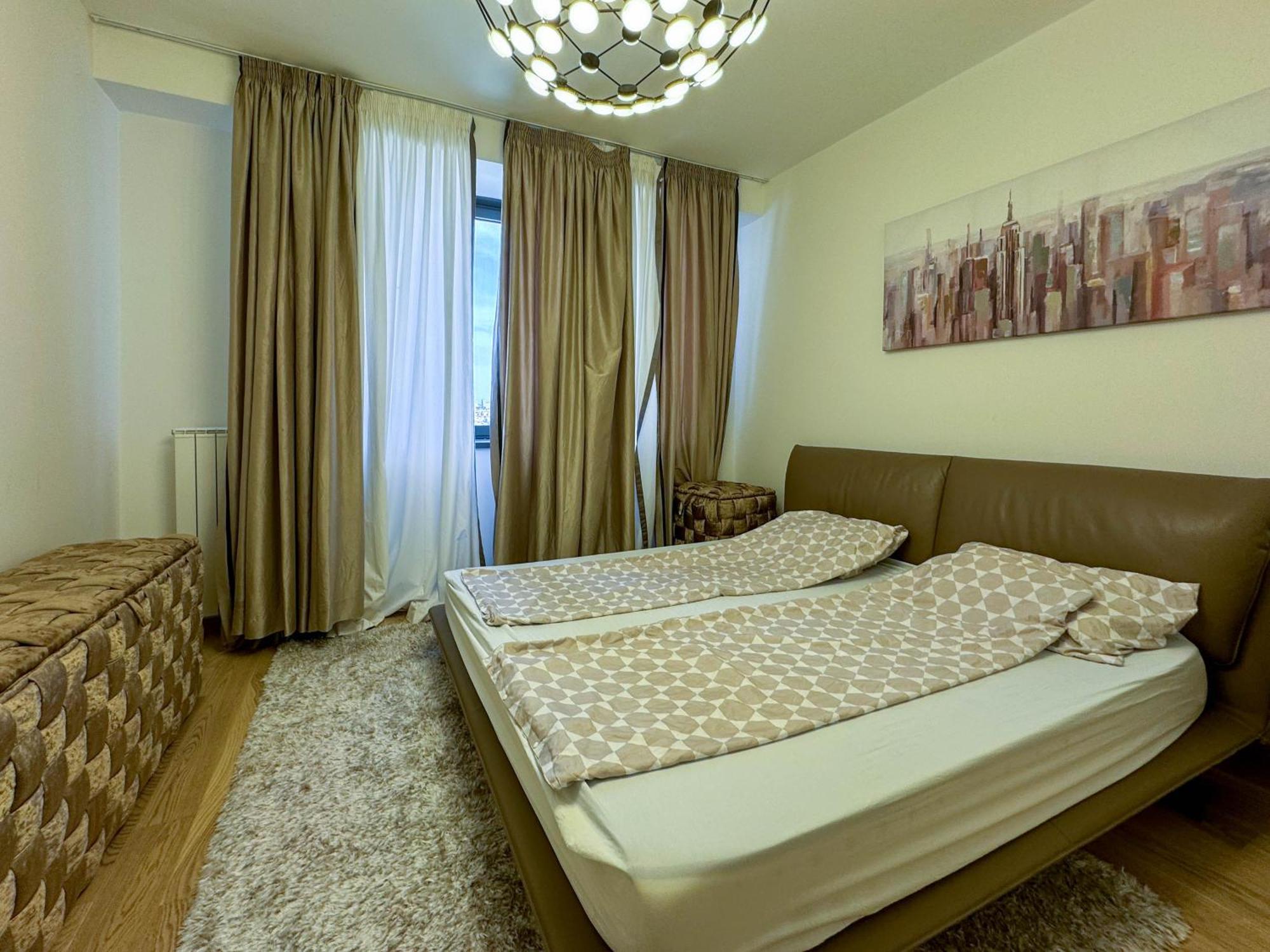Waterfront Diamond Apartment *