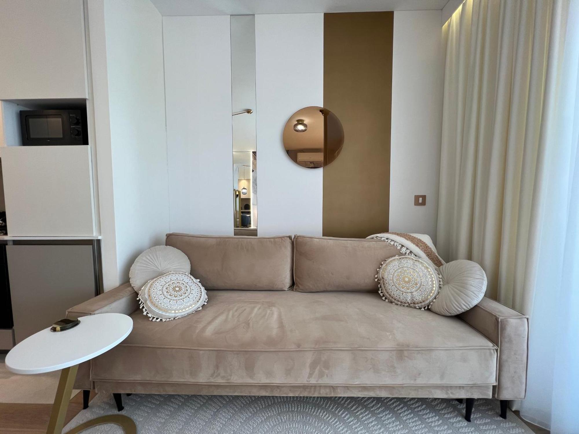 Waterfront Diamond Apartment
